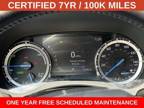 Used 2022 Toyota Highlander XLE AWD/4WD image 28