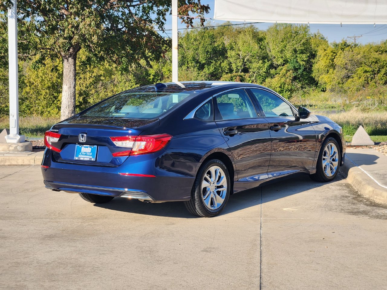 Used 2019 Honda Accord LX image 5