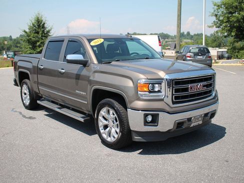 Used 2015 GMC Sierra 1500 SLT w/ SLT Crew Cab Value Package AWD/4WD image 2