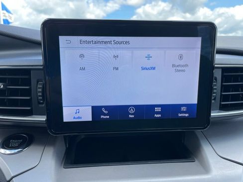 Used 2023 Ford Explorer XLT w/ Equipment Group 202A AWD/4WD image 15