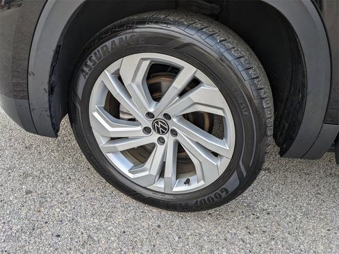 Certified 2023 Volkswagen Atlas SE w/ Panoramic Sunroof Package image 37