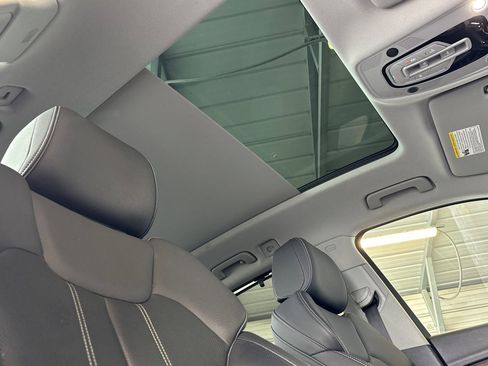 Used 2021 Audi Q5 e Prestige w/ Prestige Package image 18