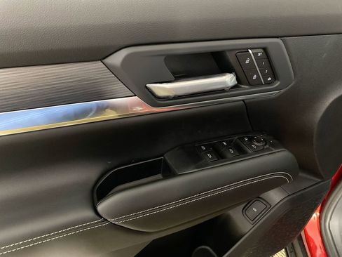 Used 2026 GMC Terrain Elevation w/ Elevation Premium Package image 13