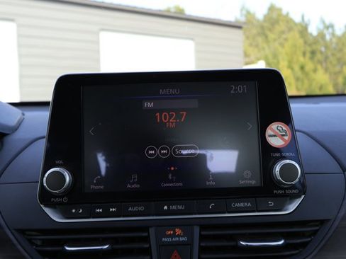 Used 2023 Nissan Altima 2.5 SV image 14