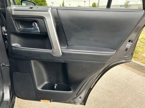 Used 2021 Toyota 4Runner SR5 AWD/4WD image 28
