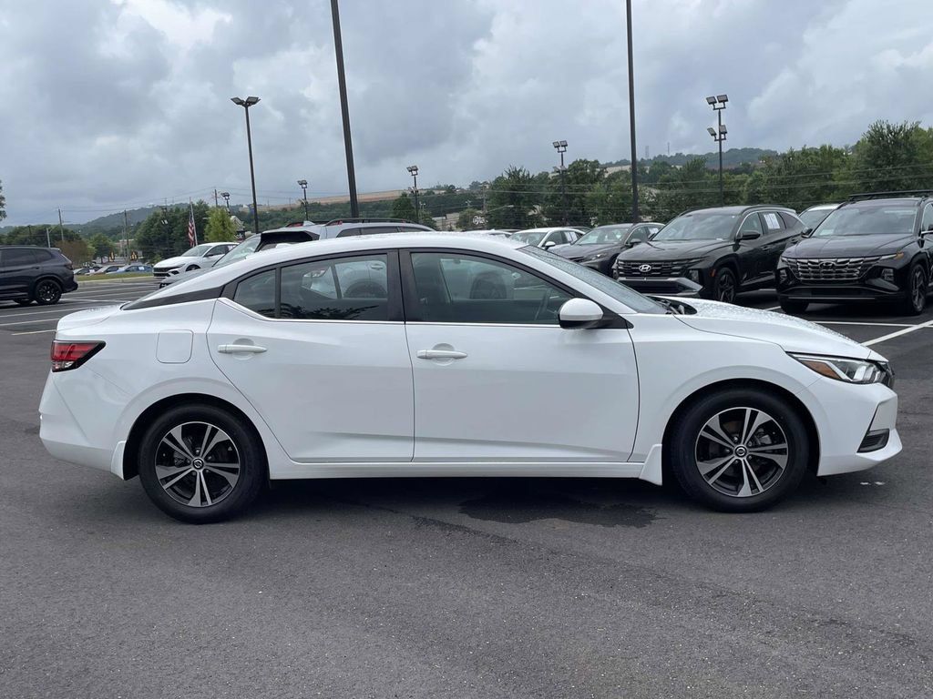 Used 2023 Nissan Sentra SV FWD image 2