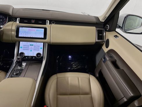 Used 2019 Land Rover Range Rover Sport HSE image 24