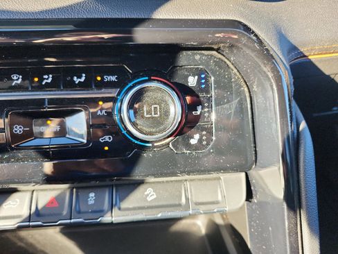 Used 2023 GMC Sierra 1500 AT4 w/ AT4 Premium Package image 22