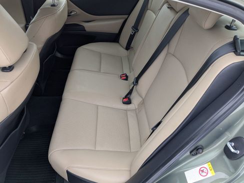 Used 2019 Lexus ES 350 350 w/ Premium Package image 25