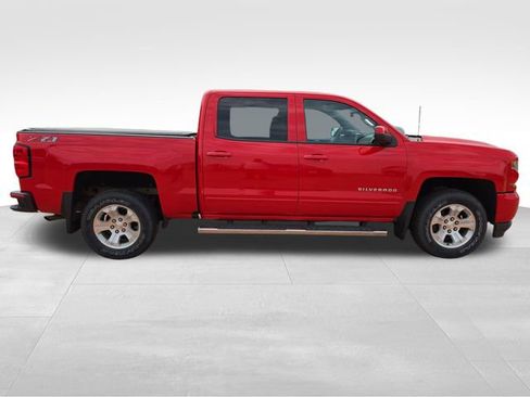 Used 2018 Chevrolet Silverado 1500 LT w/ All Star Edition AWD/4WD image 9