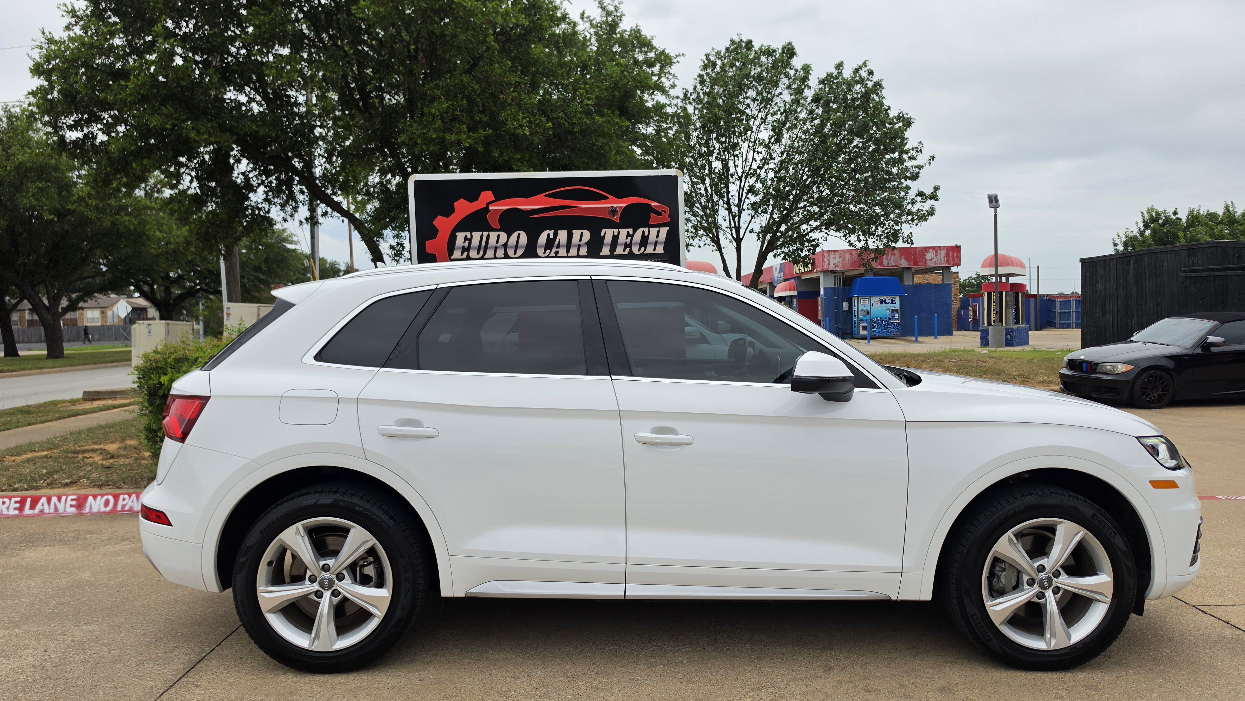 Used 2020 Audi Q5 2.0T Premium Plus w/ Premium Plus Package AWD/4WD image 7
