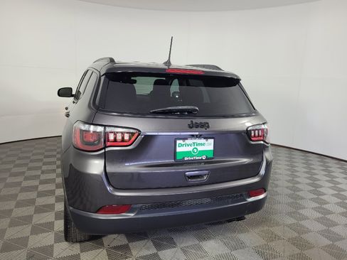 Used 2021 Jeep Compass Latitude FWD image 6
