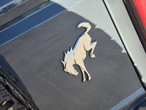 New 2025 Ford Bronco Outer Banks image 9