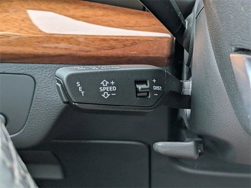 Used 2023 Audi Q5 2.0T Premium w/ Convenience Package image 33