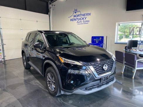 Used 2023 Nissan Rogue S AWD/4WD image 1