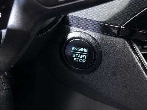 Used 2025 Ford Escape ST-Line Select AWD/4WD image 17