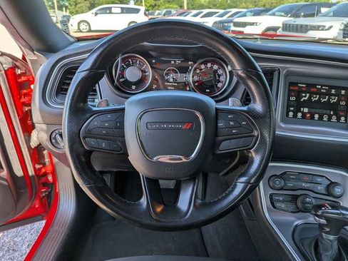 Used 2022 Dodge Challenger GT RWD image 15