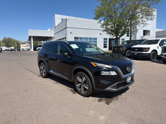 Used 2023 Nissan Rogue SL w/ SL Premium Package AWD/4WD image 3
