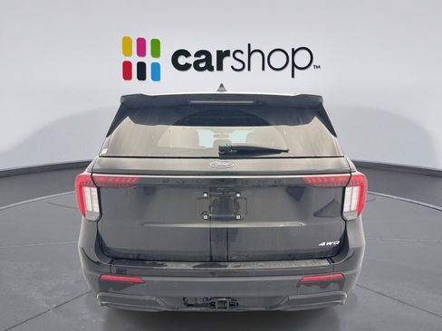 Used 2025 Ford Explorer ST-Line w/ ST-Line Street Pack AWD/4WD image 4