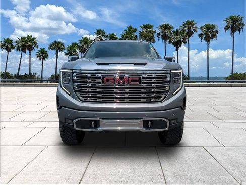 Used 2024 GMC Sierra 1500 Denali w/ Denali Reserve Package AWD/4WD image 2