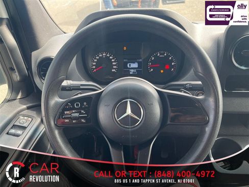 Used 2021 Mercedes-Benz Sprinter 2500 w/ Driver Convenience Package image 13