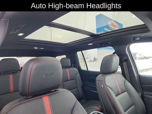 Used 2024 Chevrolet Traverse RS image 24