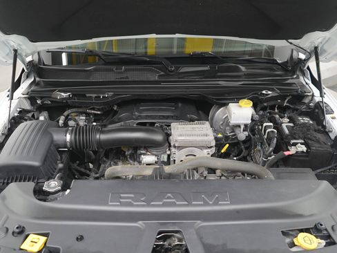 Used 2024 RAM 1500 Big Horn AWD/4WD image 29