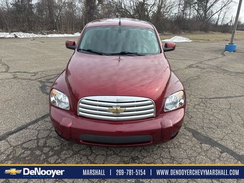 Used 2009 Chevrolet HHR LT image 8