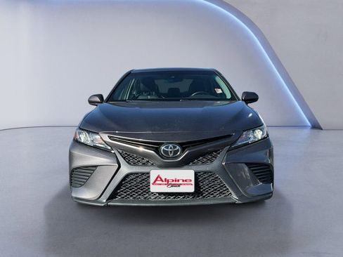 Used 2020 Toyota Camry SE image 8