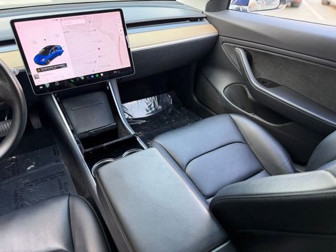 Used 2018 Tesla Model 3 Long Range image 42