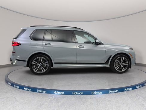 New 2026 BMW X7 xDrive40i image 4