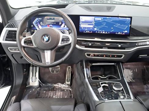 Used 2024 BMW X7 xDrive40i w/ M Sport Package AWD/4WD image 13