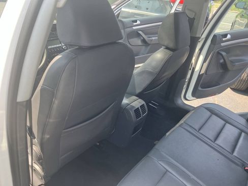 Used 2009 Volkswagen Jetta SEL FWD image 27