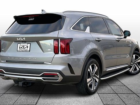 Certified 2022 Kia Sorento SX Prestige w/ Panoramic Sunroof Package image 13