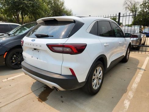 Used 2023 Ford Escape Active FWD image 4