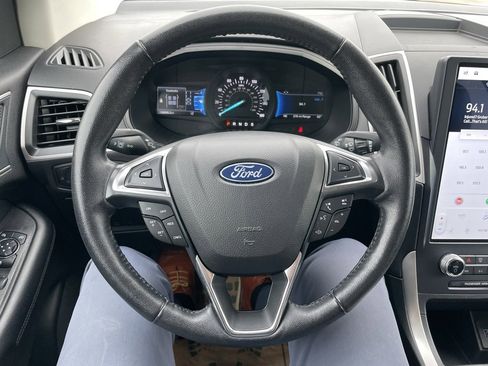 Used 2023 Ford Edge SEL image 21