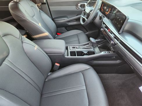 New 2026 Kia Sorento S w/ S Panoramic Sunroof Package image 13