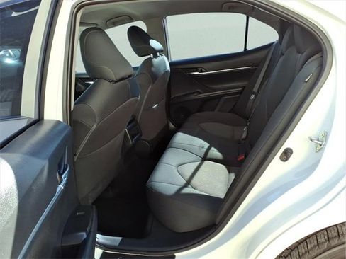 Used 2021 Toyota Camry LE image 24