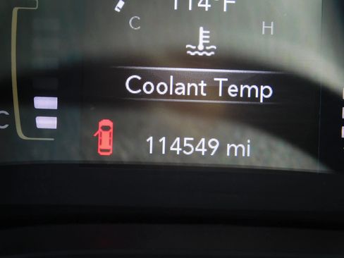 Used 2020 Jeep Cherokee Latitude FWD image 22