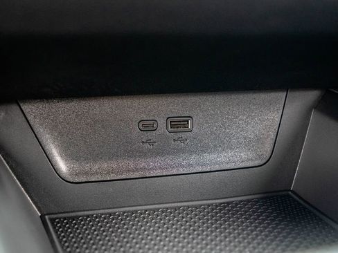 New 2026 Chevrolet Equinox LT FWD image 24