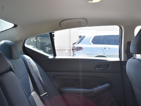 Used 2025 Nissan Altima 2.5 SV FWD image 25