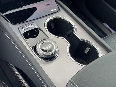 New 2026 Cadillac Vistiq Sport image 31