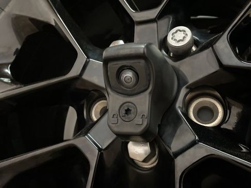 Used 2021 Jeep Wrangler Unlimited Sahara image 99