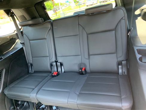 Used 2024 Chevrolet Tahoe High Country AWD/4WD image 26