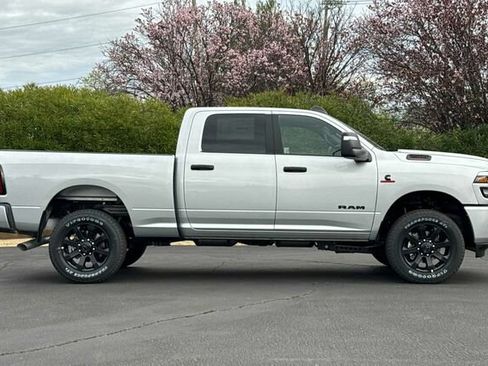 New 2026 RAM 2500 Big Horn AWD/4WD image 3