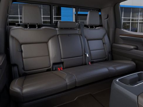 New 2026 GMC Sierra 1500 Denali w/ Technology Package AWD/4WD image 17