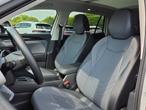 Certified 2026 Volkswagen Tiguan SE AWD/4WD image 20