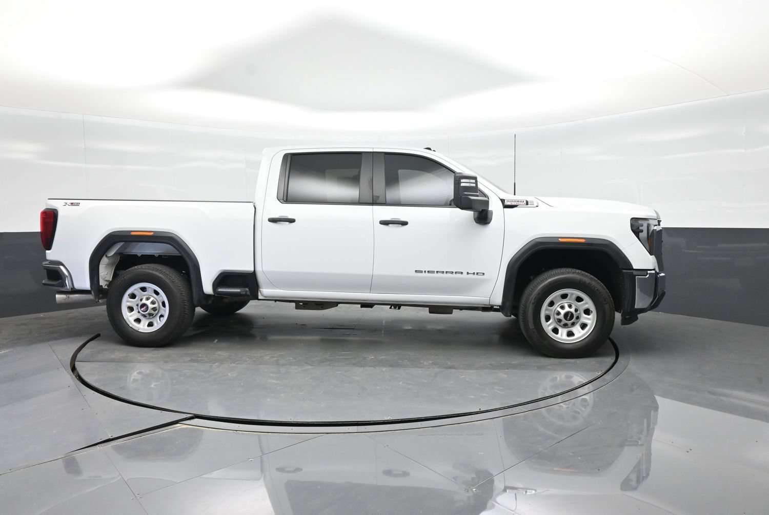 Used 2025 GMC Sierra 2500 Pro w/ Convenience Package AWD/4WD image 12