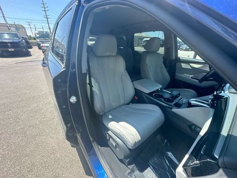 Used 2024 Acura MDX SH-AWD w/ Technology Package image 28