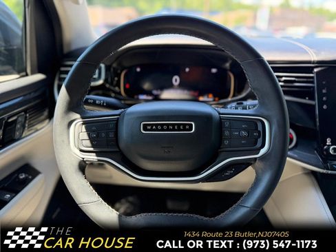 Used 2022 Jeep Wagoneer Series I w/ Convenience Group I AWD/4WD image 31